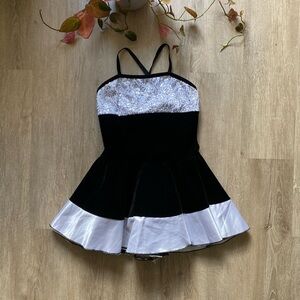 Art Stone Girls Black White Sequined Dance TuTu Dress Costume Medoum Child